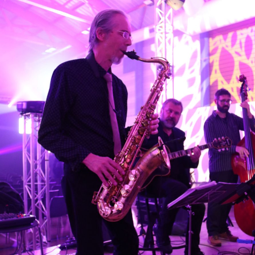 Trio sax guitare contrebasse à Saint-Laurent de la Salanque